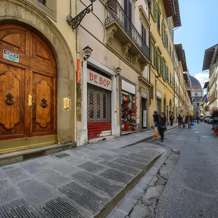 Duomo Luxury Wi-fi A/c Apartment *